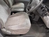 Toyota HIACE REGIUS лот № 30380 оценка 3.5  с аукциона в Японии 7