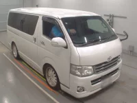 Toyota HIACE VAN лот № 30303 оценка 3  с аукциона в Японии 4