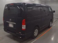 Toyota HIACE VAN лот № 30349 оценка 3  с аукциона в Японии 1