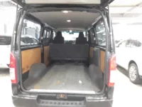 Toyota HIACE VAN лот № 30349 оценка 3  с аукциона в Японии 8