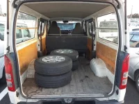 Toyota HIACE VAN лот № 90011 оценка 3.5  с аукциона в Японии 8