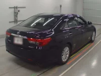 Toyota MARK X лот № 30464 оценка 3.5  с аукциона в Японии 1