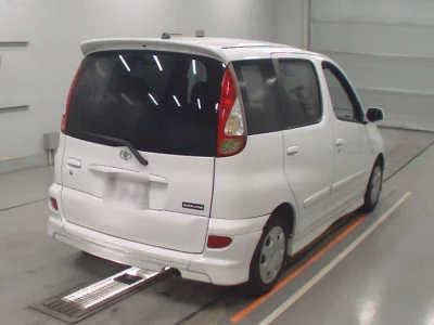 Toyota FUNCARGO  с аукциона в Японии