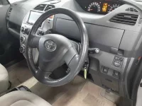 Toyota RACTIS лот № 30405 оценка 3.5  с аукциона в Японии 6