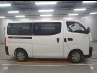 Nissan CARAVAN VAN лот № 30398 оценка 3  с аукциона в Японии 2