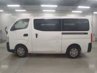Nissan CARAVAN VAN лот № 30398 оценка 3  с аукциона в Японии 3