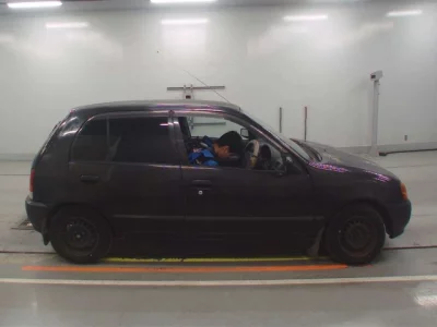 Toyota STARLET  с аукциона в Японии