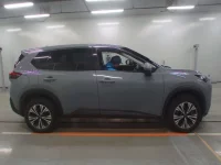 Nissan X-TRAIL лот № 90051 оценка 4  с аукциона в Японии 2