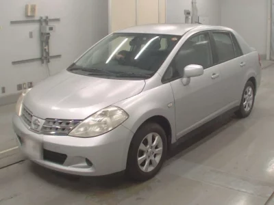 Nissan TIIDA LATIO