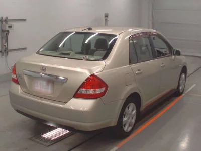 Nissan TIIDA LATIO