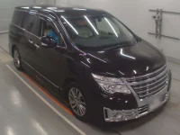 Nissan ELGRAND лот № 30435 оценка 4  с аукциона в Японии 4