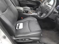 Nissan FUGA лот № 33126 оценка 3.5  с аукциона в Японии 7