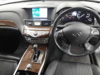 Nissan FUGA лот № 33126 оценка 3.5  с аукциона в Японии 8