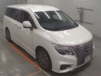 Nissan ELGRAND лот № 90056 оценка 4  с аукциона в Японии 4