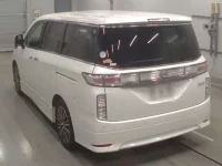 Nissan ELGRAND лот № 90056 оценка 4  с аукциона в Японии 5