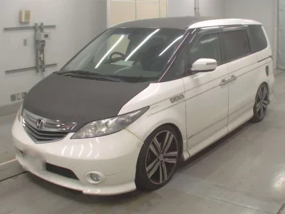 Honda ELYSION  с аукциона в Японии