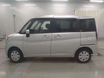 Suzuki SOLIO  с аукциона в Японии