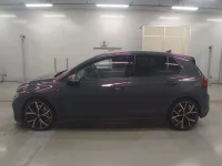 Volkswagen GOLF лот № 38122 оценка 5  с аукциона в Японии 3