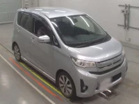 Mitsubishi EK CUSTOM лот № 576 оценка 3.5  с аукциона в Японии 4