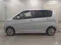 Mitsubishi EK CUSTOM лот № 576 оценка 3.5  с аукциона в Японии 3