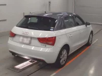 Audi A1 лот № 38168 оценка 4.5  с аукциона в Японии 1