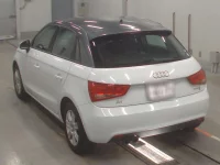 Audi A1 лот № 38168 оценка 4.5  с аукциона в Японии 5