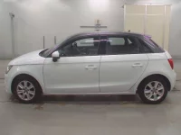 Audi A1 лот № 38168 оценка 4.5  с аукциона в Японии 3