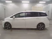 Toyota WISH лот № 30578 оценка R  с аукциона в Японии 3
