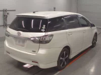 Toyota WISH лот № 30578 оценка R  с аукциона в Японии 1