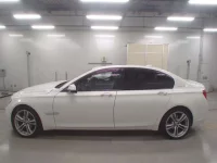 BMW 7-Series лот № 38144 оценка 4  с аукциона в Японии 3