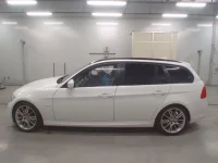 BMW 3-Series лот № 38165 оценка 4  с аукциона в Японии 3