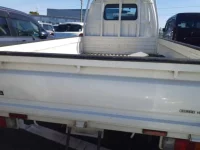 Mazda BONGO лот № 10387 оценка 3.5  с аукциона в Японии 8