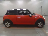 BMW MINI лот № 38169 оценка 4.5  с аукциона в Японии 2