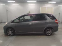 Honda FIT SHUTTLE лот № 50098 оценка 3.5  с аукциона в Японии 3