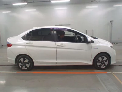 Honda GRACE