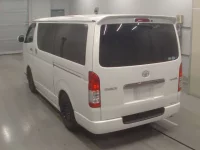 Toyota HIACE VAN лот № 30616 оценка 3.5  с аукциона в Японии 5