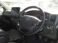 Toyota HIACE VAN лот № 30616 оценка 3.5  с аукциона в Японии 6