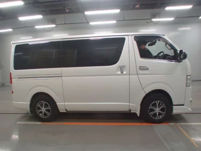 Toyota REGIUS ACE VAN