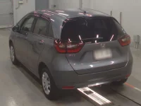 Honda FIT лот № 30615 оценка 4  с аукциона в Японии 5