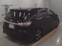 Toyota WISH лот № 30605 оценка 3.5  с аукциона в Японии 1