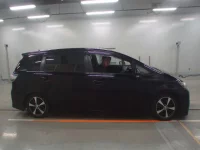 Toyota WISH лот № 30605 оценка 3.5  с аукциона в Японии 2