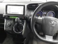 Toyota WISH лот № 30605 оценка 3.5  с аукциона в Японии 8