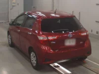 Toyota VITZ лот № 30607 оценка 3.5  с аукциона в Японии 5