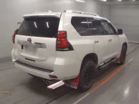Toyota LAND CRUISER PRADO лот № 30543 оценка 4  с аукциона в Японии 1