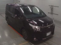 Toyota NOAH лот № 30600 оценка 4  с аукциона в Японии 4