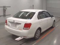 Toyota COROLLA AXIO лот № 30552 оценка 4  с аукциона в Японии 1