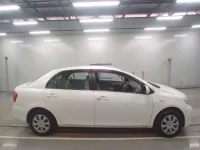 Toyota COROLLA AXIO лот № 30680 оценка R  с аукциона в Японии 2