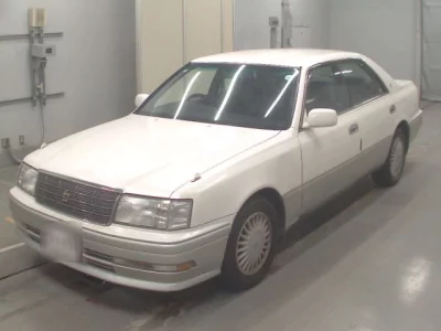 Toyota CROWN  с аукциона в Японии