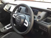 Honda FIT лот № 30558 оценка 5  с аукциона в Японии 6