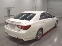 Toyota MARK X лот № 30540 оценка 3.5  с аукциона в Японии 1